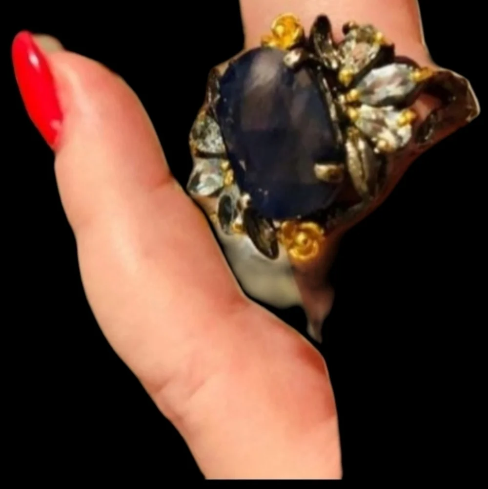 BEAUTIFUL BLUE LAPIS RING SIZE 9